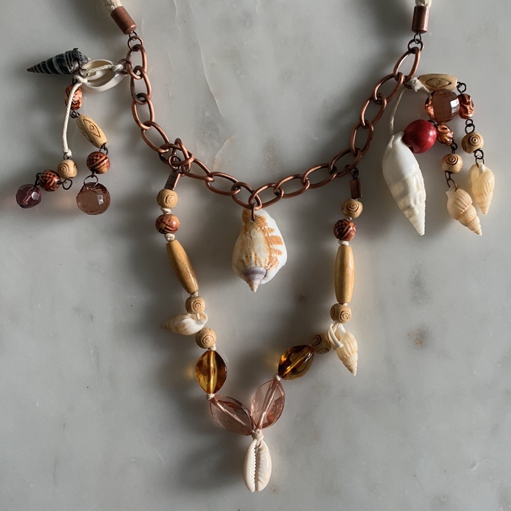 3/$20💎🆕🐚 Nautical beach seashell necklace with rope, wooden/crystal beads